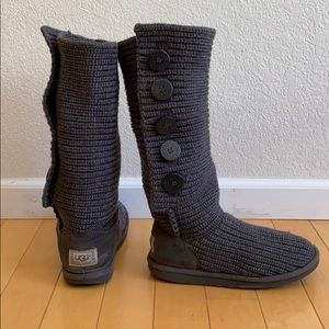 UGG AUSTRALIA CLASSIC CARDY 5 BUTTON TALL BOOTS.